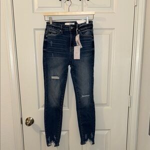 NWT kancan distressed high rise ankle skinny jeans